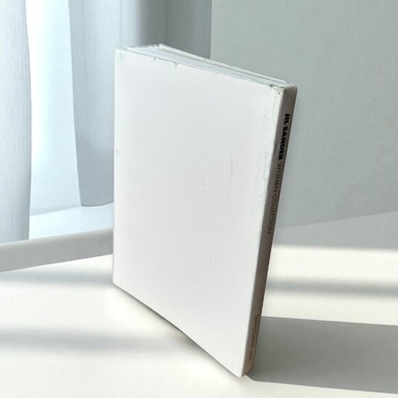 Jil Sander Spring 2006 Women Collection Catalog, Runway & Accessorires - Picture 4 of 5